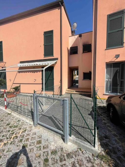 شقة Casa Petros Trebiano المظهر الخارجي الصورة